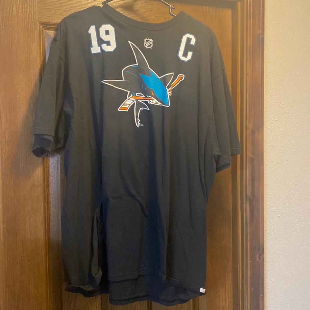 NHL Sharks Thornton shirt